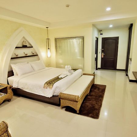 Phanomrungpuri Hotel Buriram Nang Rong Rom bilde